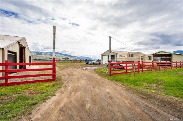 430 W 5th Ave, Kettle Falls, WA 99141
